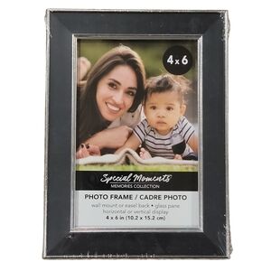 Special Moments photo frame 4"X6" wall mount or easel back glass pane NWT!